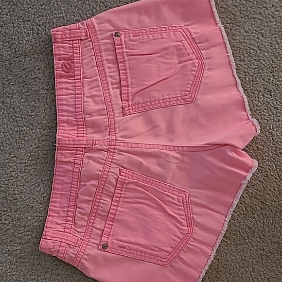 Lei hot pink shorts, size 7 - Picture 2 of 7